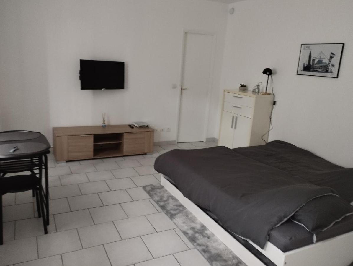 Charmant Studio Canape Lit Netflix Prime Video Dazn Wifi لو هافر المظهر الخارجي الصورة